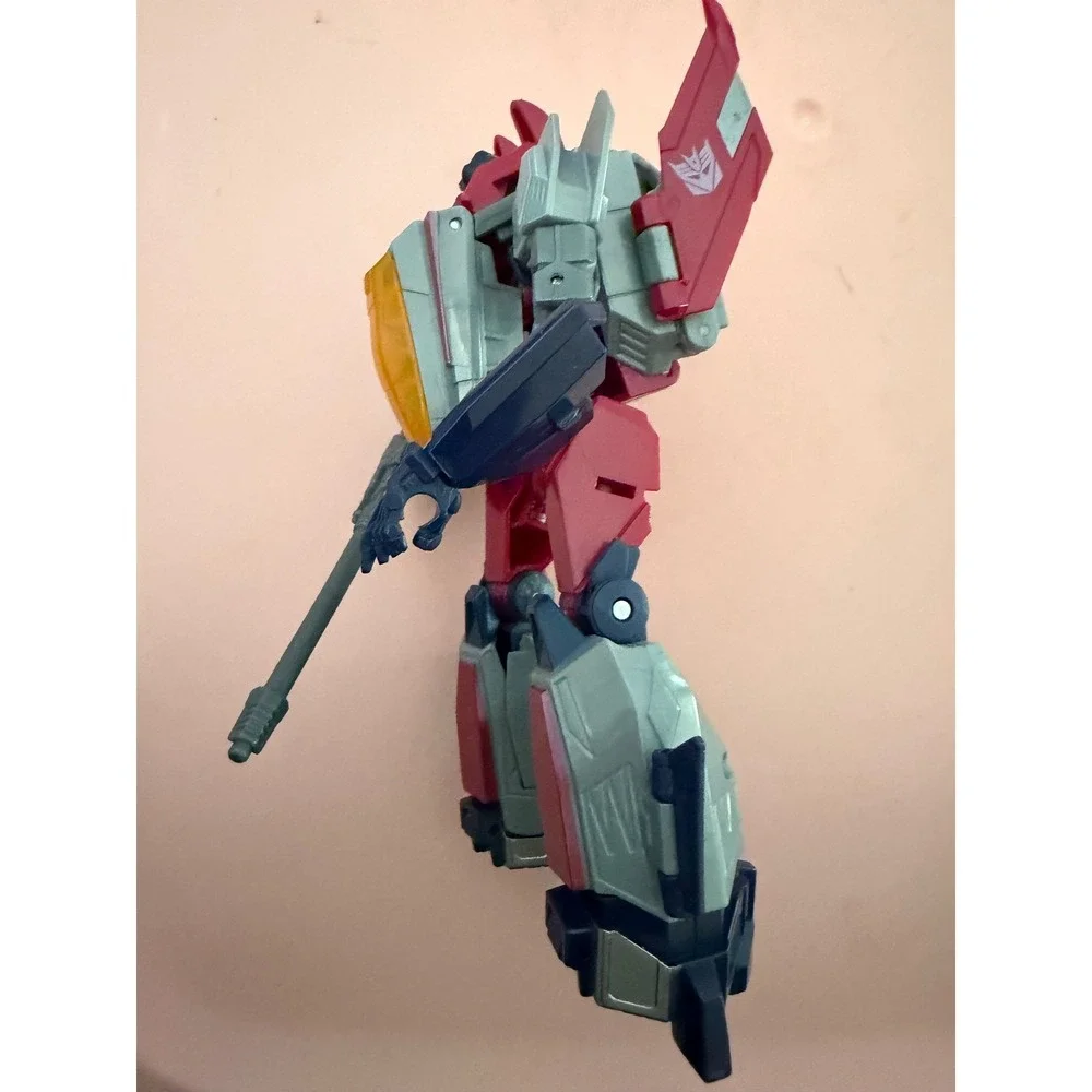 Transformers Generations War for‎ Cybertron Starscream Voyager Class Action